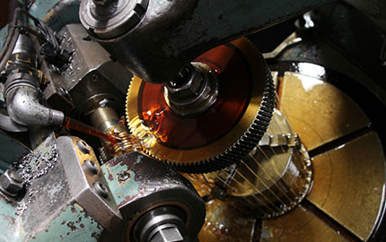 發(fā)動(dòng)機(jī)變速器液壓系統(tǒng)急需在線油品分析傳感器